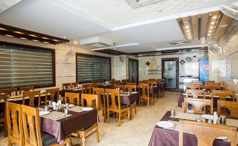 Hotel Basera Brij Bhoomi Vrindāvan Exteriör bild