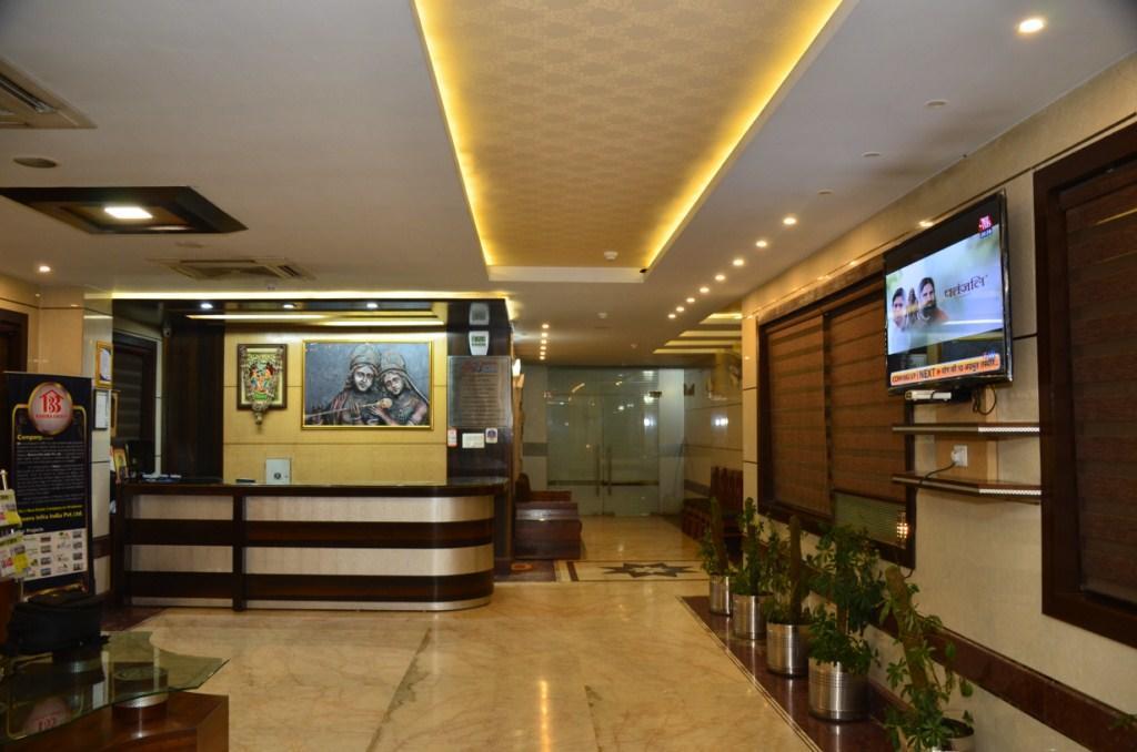 Hotel Basera Brij Bhoomi Vrindāvan Exteriör bild
